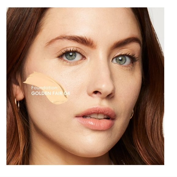 BareMinerals Foundation Golden Fair 04 - Picture 4 of 4